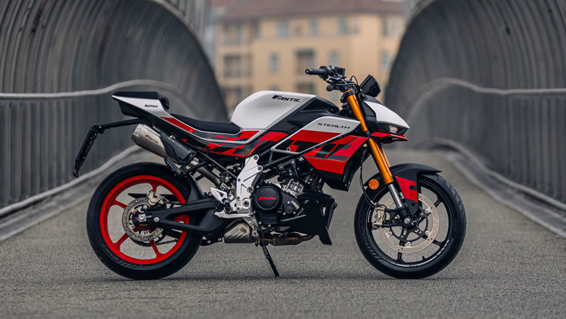 FANTIC STEALTH ROADSTER ACID WHITE TRC MOTO à cuers dans le var