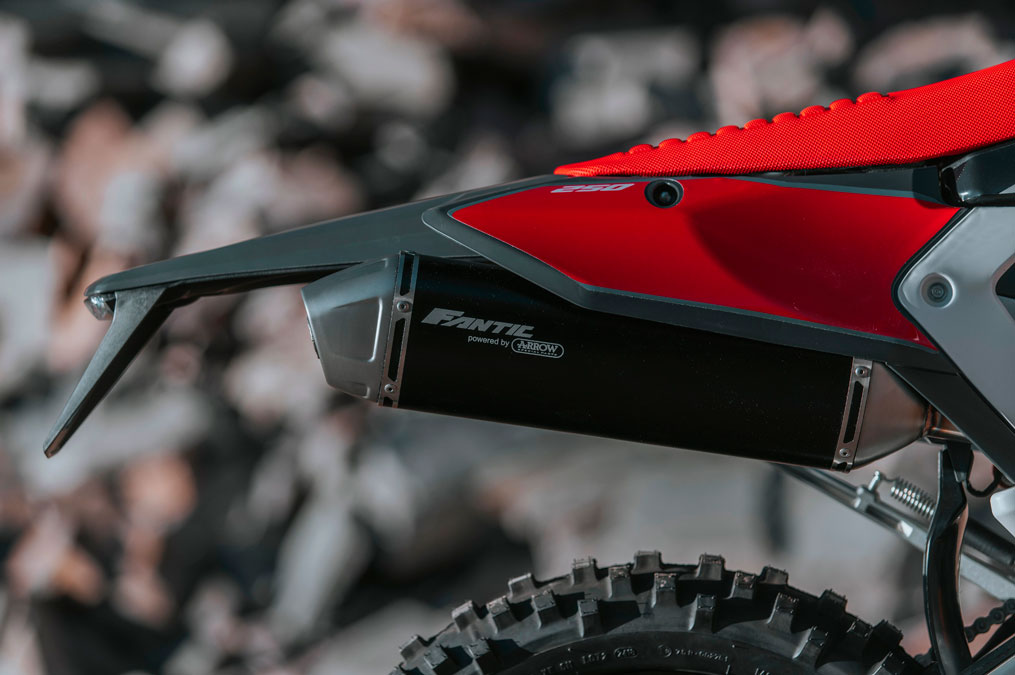 FANTIC XEF 250 ECHAPPEMENT