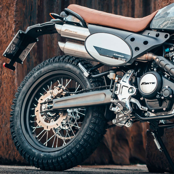 FANTIC MOTOR CABALLERO 125 DELUXE ARRIERE