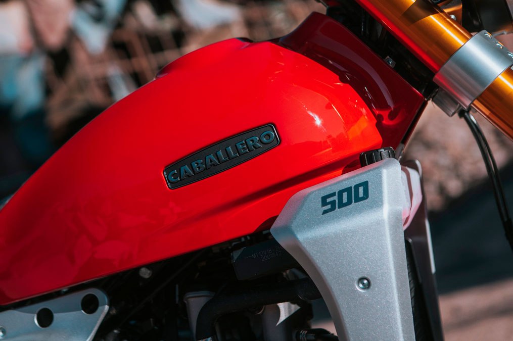 CABALLERO SCRAMBLER 500 ROUGE LOGO