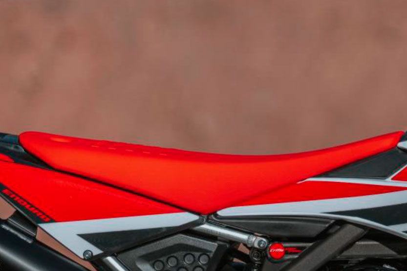 XEF 250 TRAIL SELLE